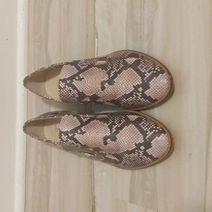 Levity--Cute loafers/flats